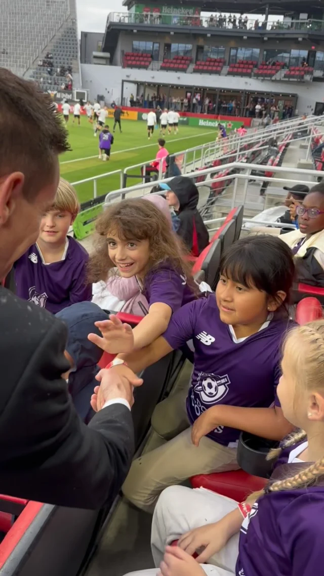 @audifield IS our home away from home! 🥰

Thank you, @dcunited, for putting poet-athletes at the center of yesterday’s Kids’ Day match! DC SCORES teams and families were in the tunnel, on the field, and in the stands. And we loved every second of it. 🫶 Thank you to the Black and Red for these incredible memories. 🖤❤️